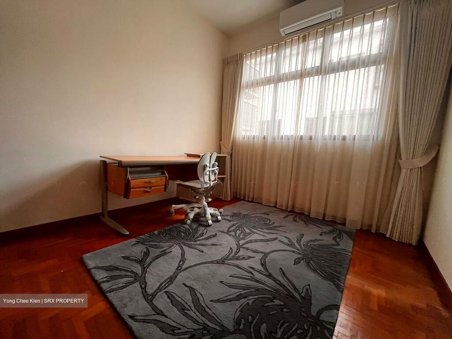 Jansen 8 (D19), Terrace #500728491